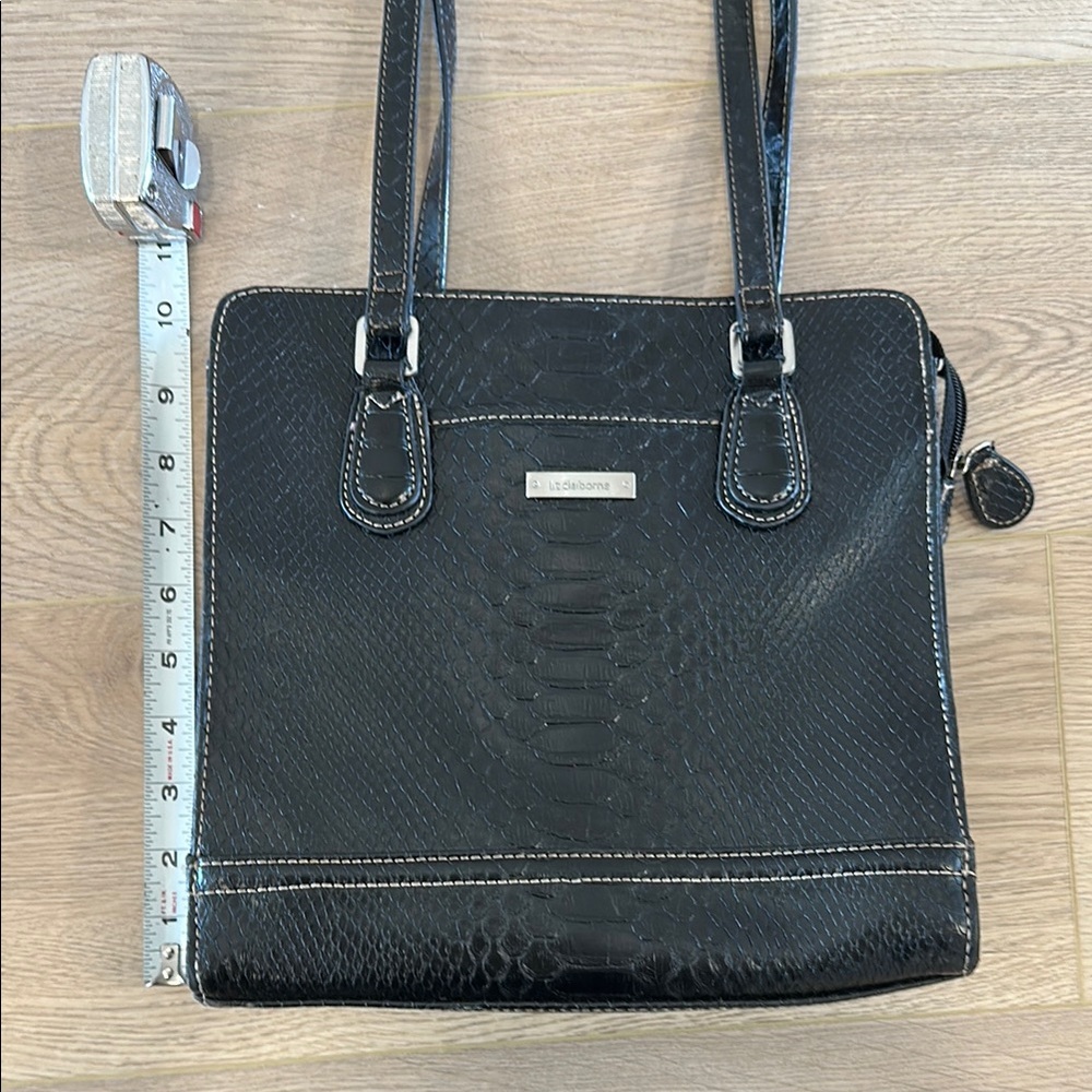 2/$20 PURSE Liz Claiborne Snakeskin Black Handbag 3 Sections Pocket Zipper - Picture 13 of 15